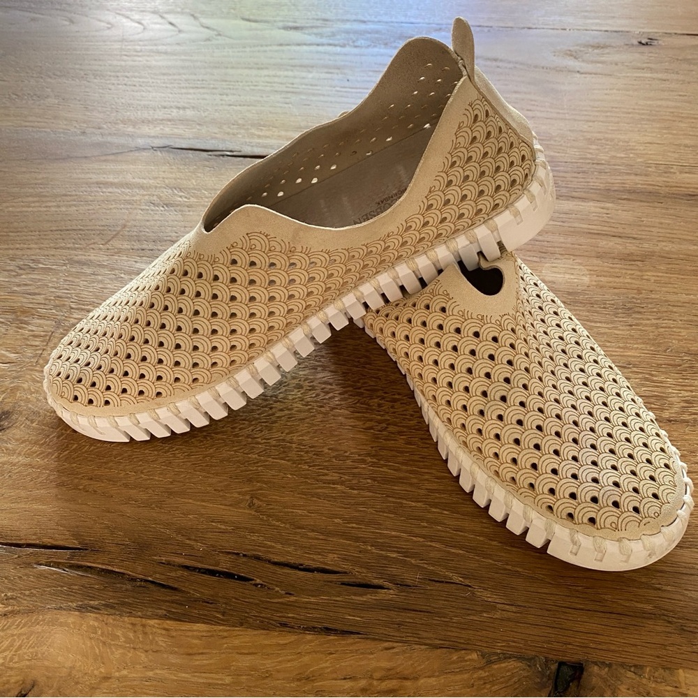 Ilse Jacobsen Plateau Tulip Slip-On Sneaker Flat Shoe